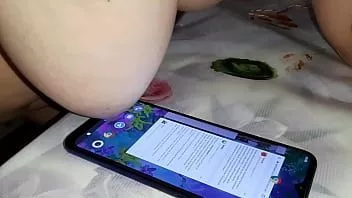 চালান আমার বান্ধবী বড় boobs সঙ্গে তার ফোন ব্যবহার করে - lesbian illusion girls