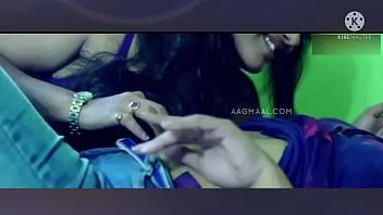 Putar Istri lesbian berhubungan seks dengan saudara perempuan suami
