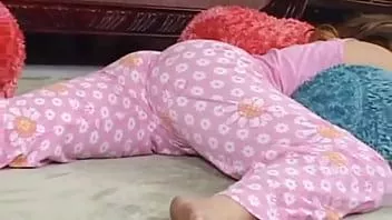 播放 Tushy lickers: 这么漂亮的屁股|肯尼迪·温特斯和安娜