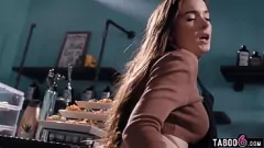 Oynat Hazel Moore lezbiyen iş ilişkisi: Latina sevgilisi ile sıcak kedi yalama