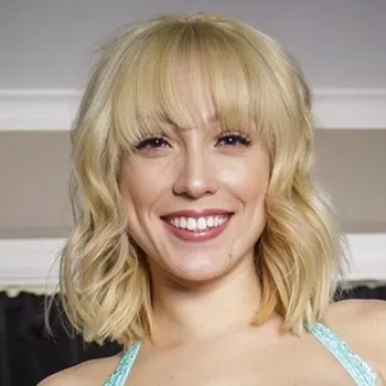 Порнозвезда Lily Labeau