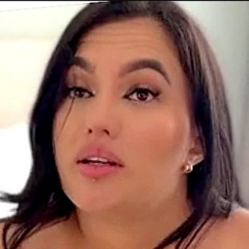 Порнозвезда Sofia Ruiz