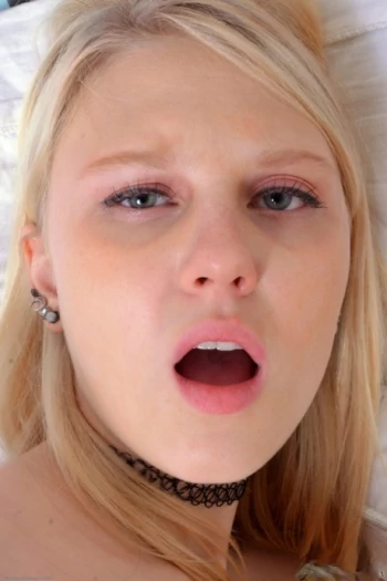 Порнозвезда Lily Rader